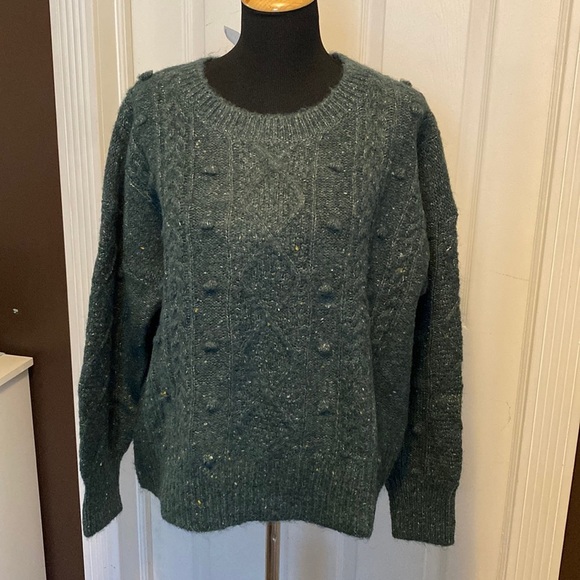 Old Navy Sweaters - Old Navy Women’s Sweater Dark Green sz L NWT